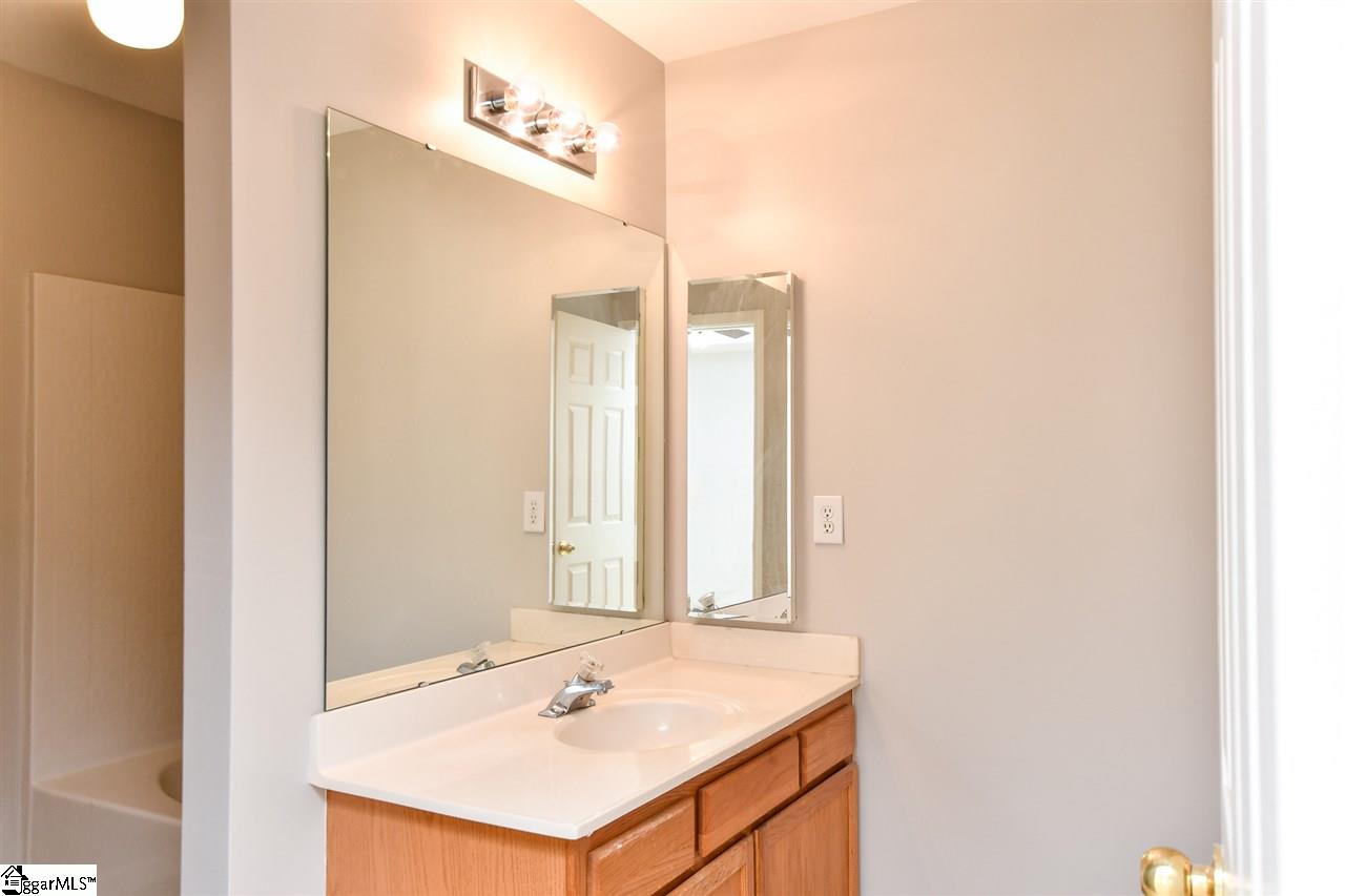 39 Spring Crossing Circle Greer, SC 29650 - Photo 18 of 27 Gallery Image 18