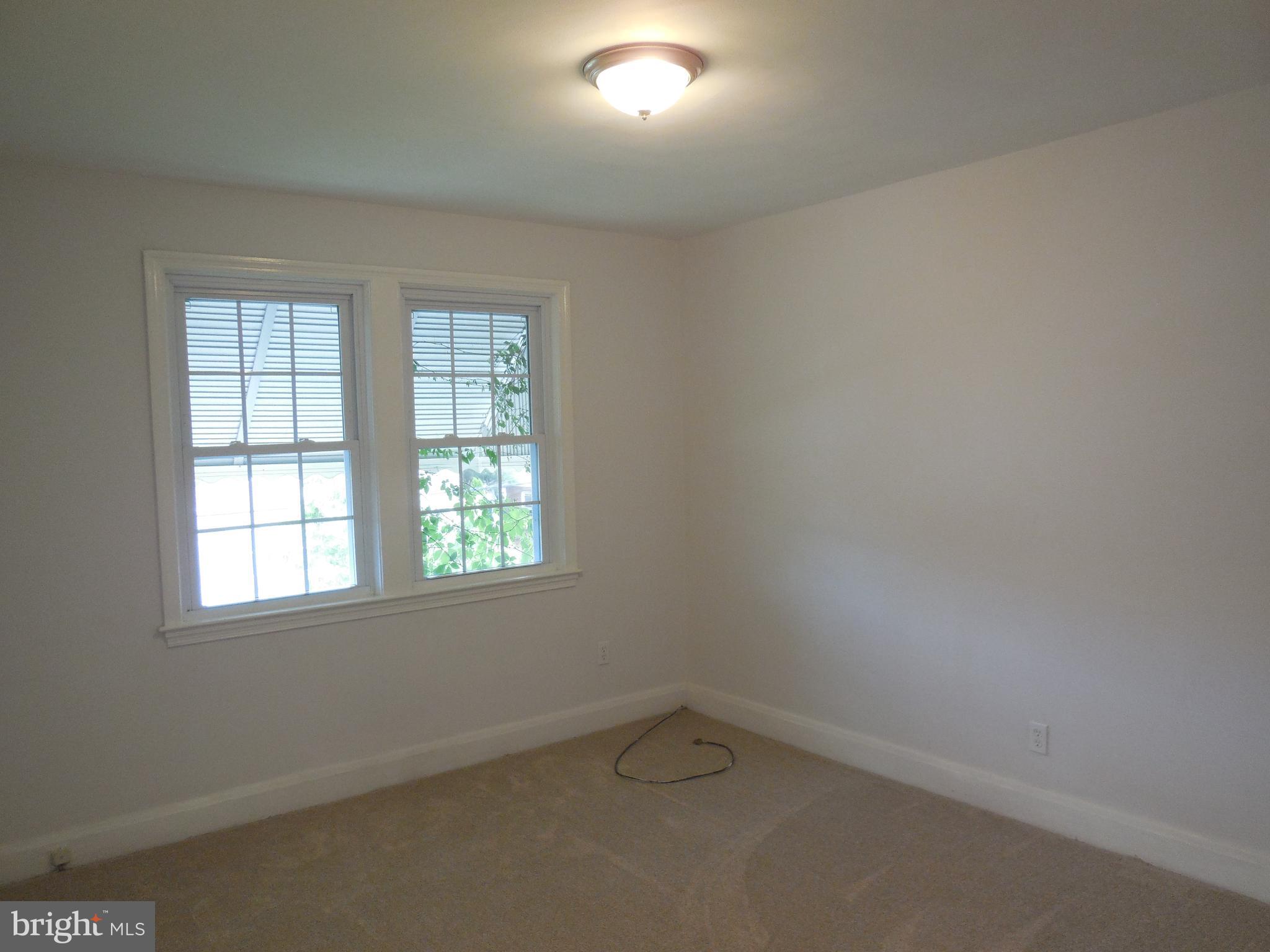2444 Keyway Baltimore, MD 21222 - Photo 18 of 27