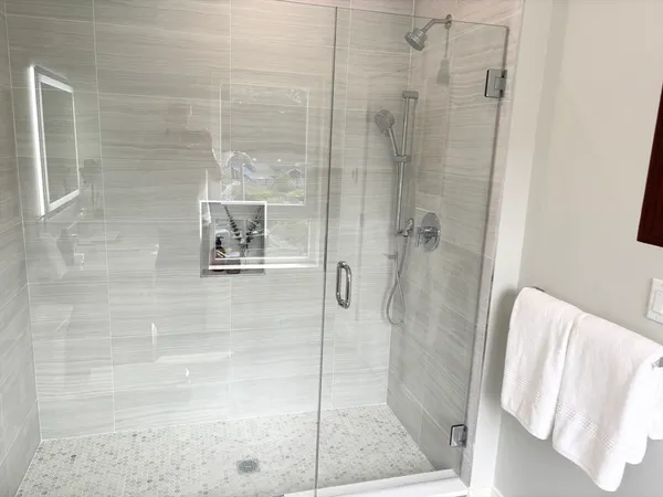 $2,800 | 1391 Main Street, Unit 208, Walpole, MA 02081