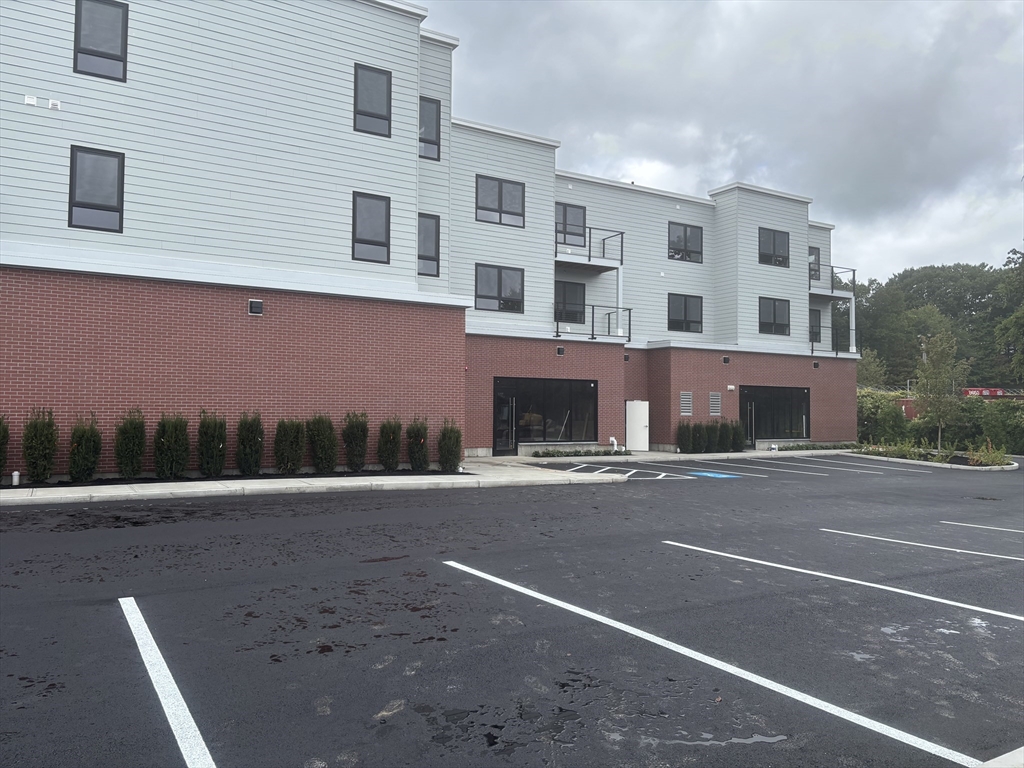 1391 Main Street, Unit 204 Walpole, MA 02081 - Photo 28 of 30