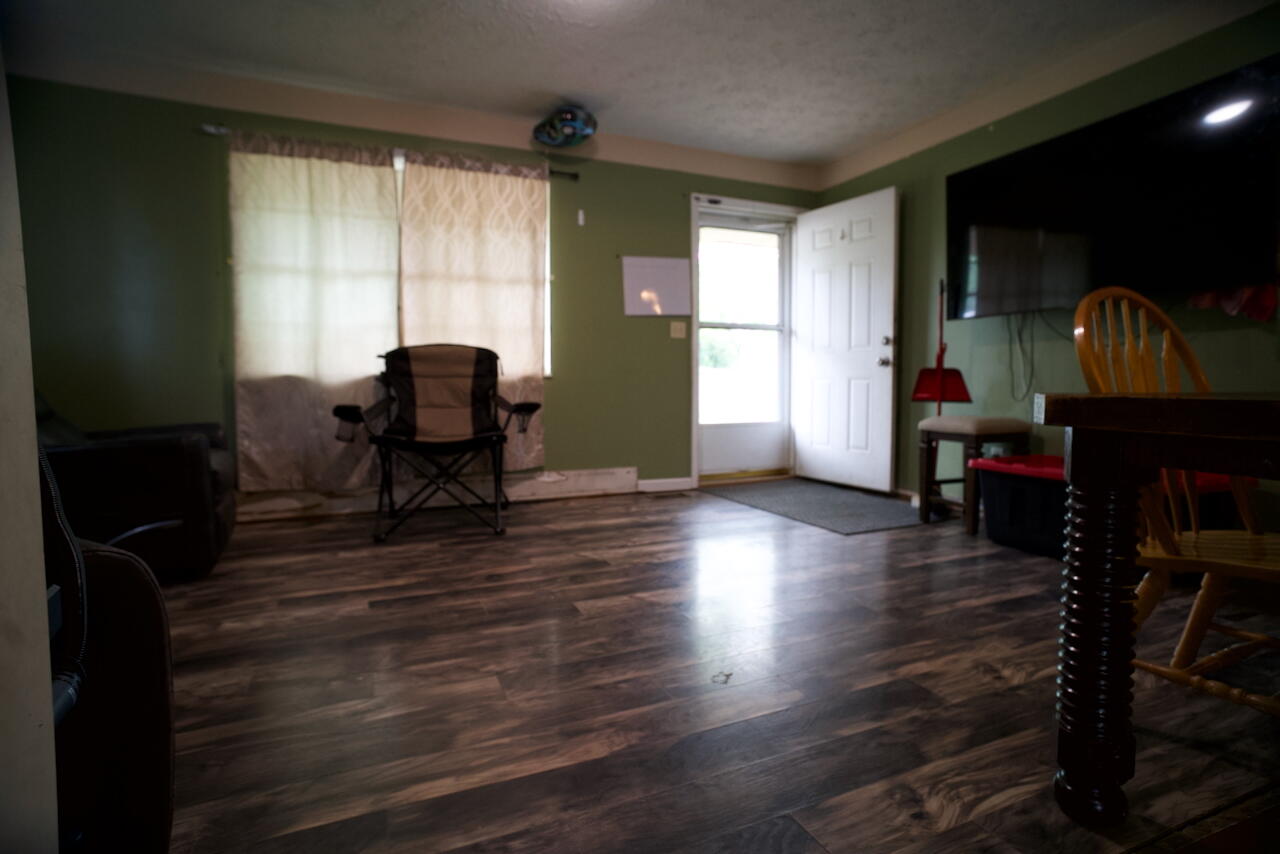 25 South Spring Street Morehead, KY 40351 - Photo 3 of 12 DSC00863