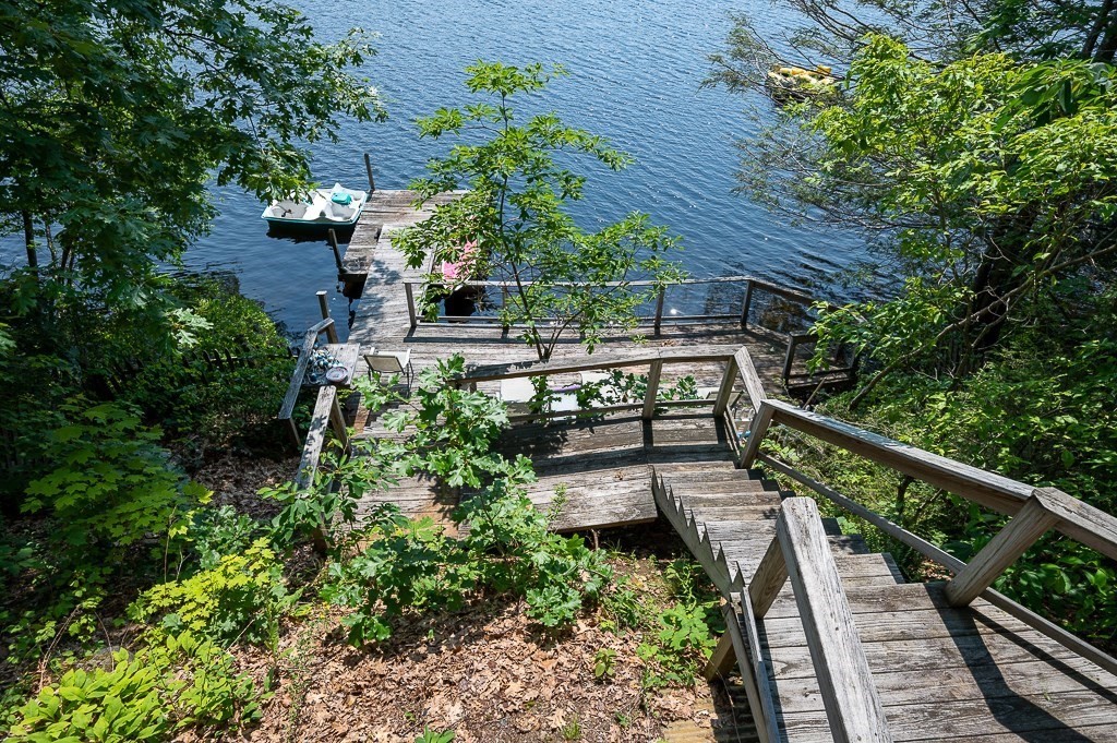 42 Goodrich Road Sturbridge, MA 01566 - Photo 25 of 36 a view of balcony with wooden floor and outdoor seating