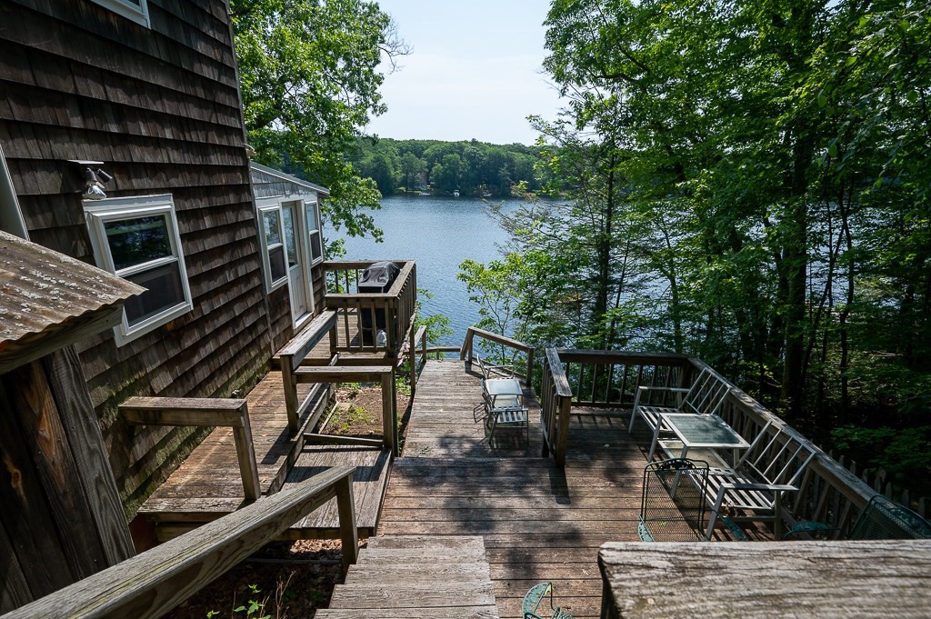 42 Goodrich Road Sturbridge, MA 01566 - Photo 34 of 36 a view of balcony with wooden floor and outdoor seating