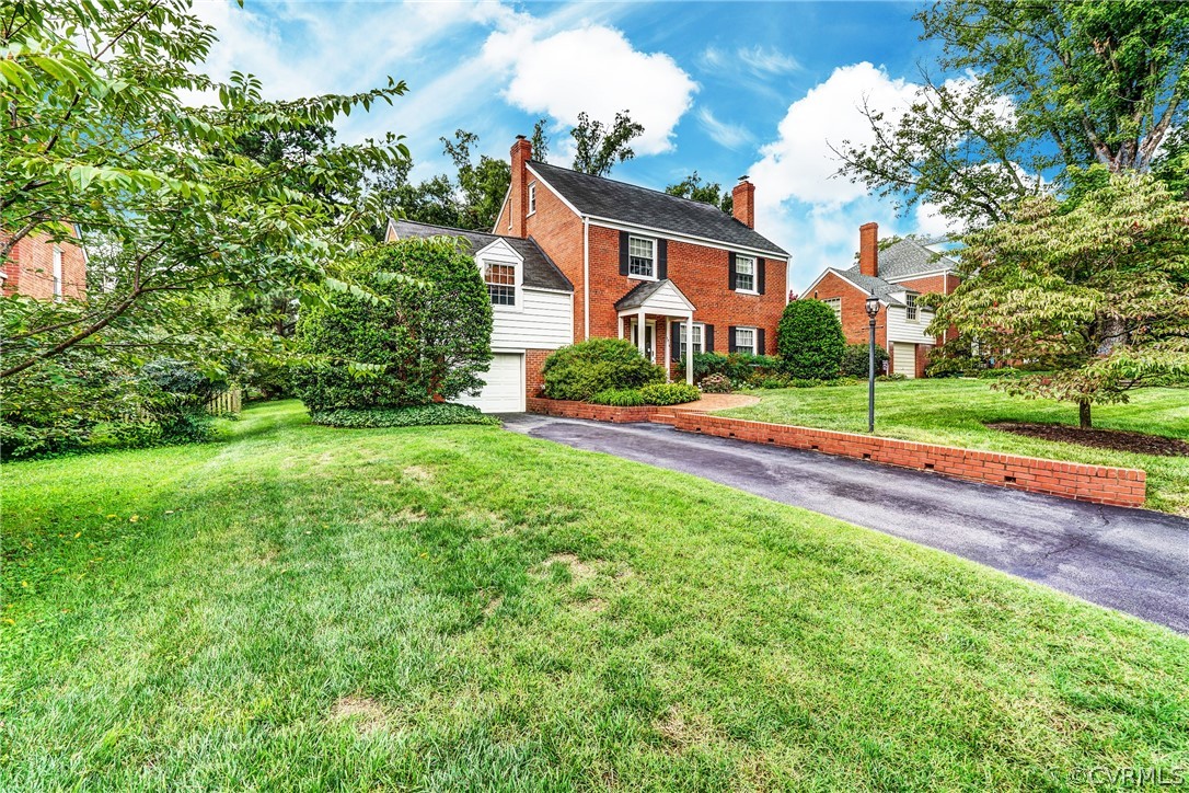 4815 Coleman Road Richmond, VA 23230 - Photo 4 of 44 Gallery Image 4