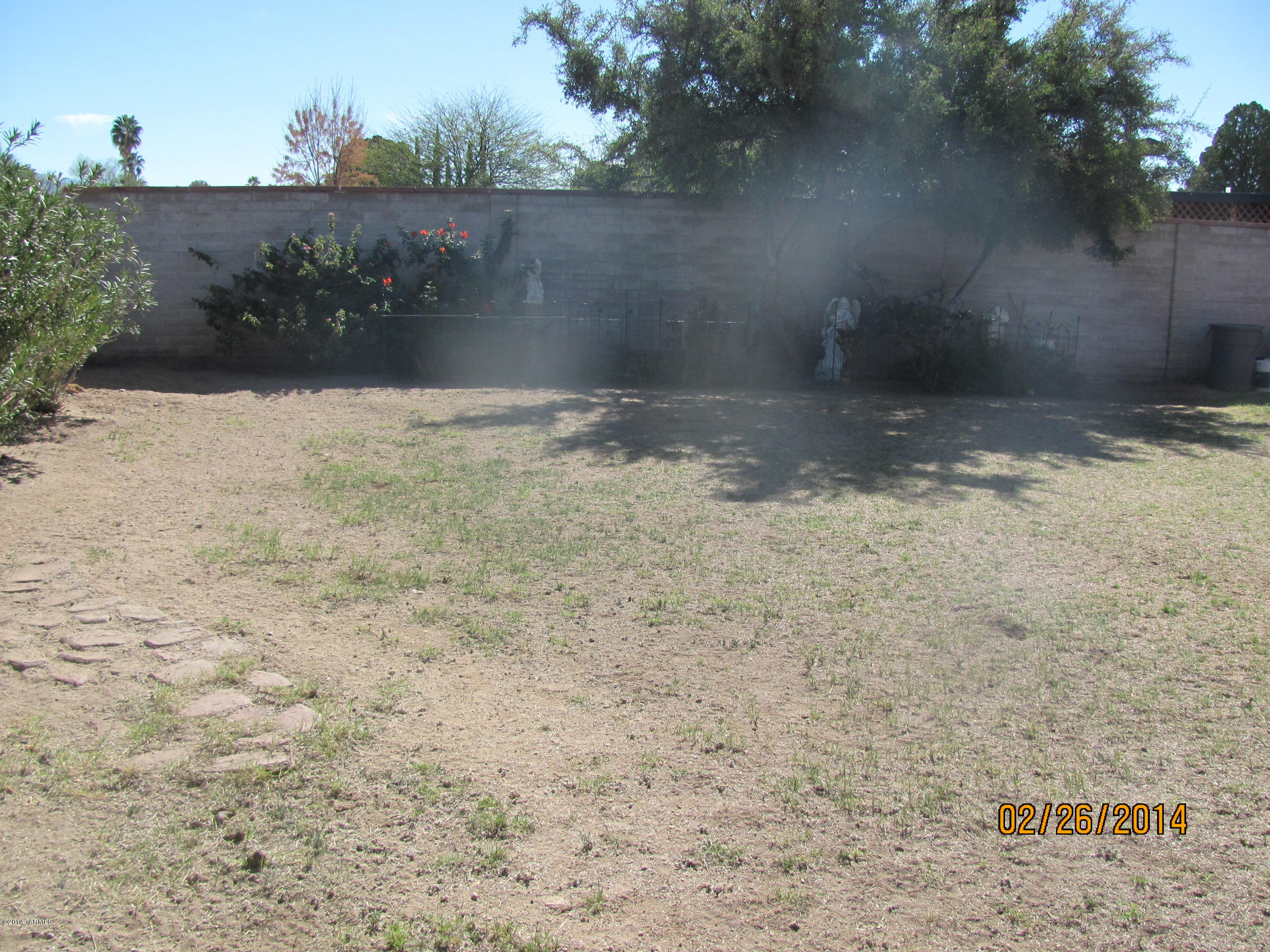 8309 East Rolling Ridge Street Tucson, AZ 85710 - Photo 3 of 35