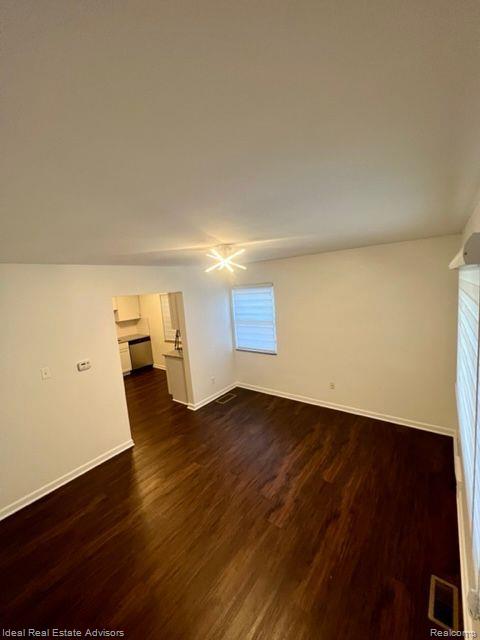 1629 West Nine Mile Road Ferndale, MI 48220 - Photo 4 of 14