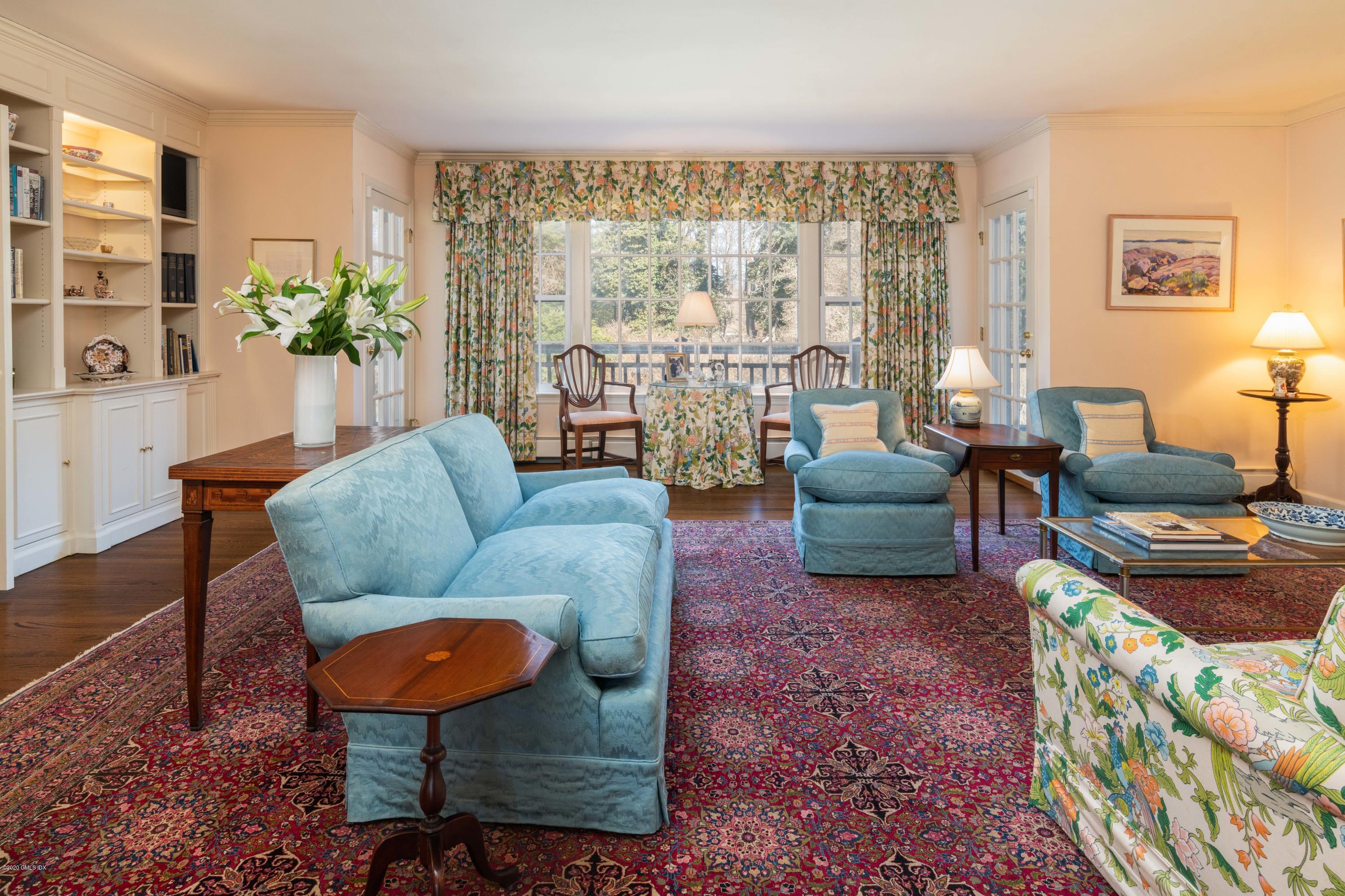 27 Alpine Road Greenwich, CT 06830 - Photo 4 of 8 LIVING ROOM