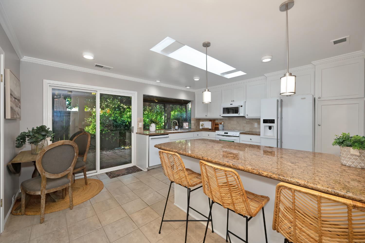 216 East Ranch Road Sacramento, CA 95825 - Photo 19 of 41