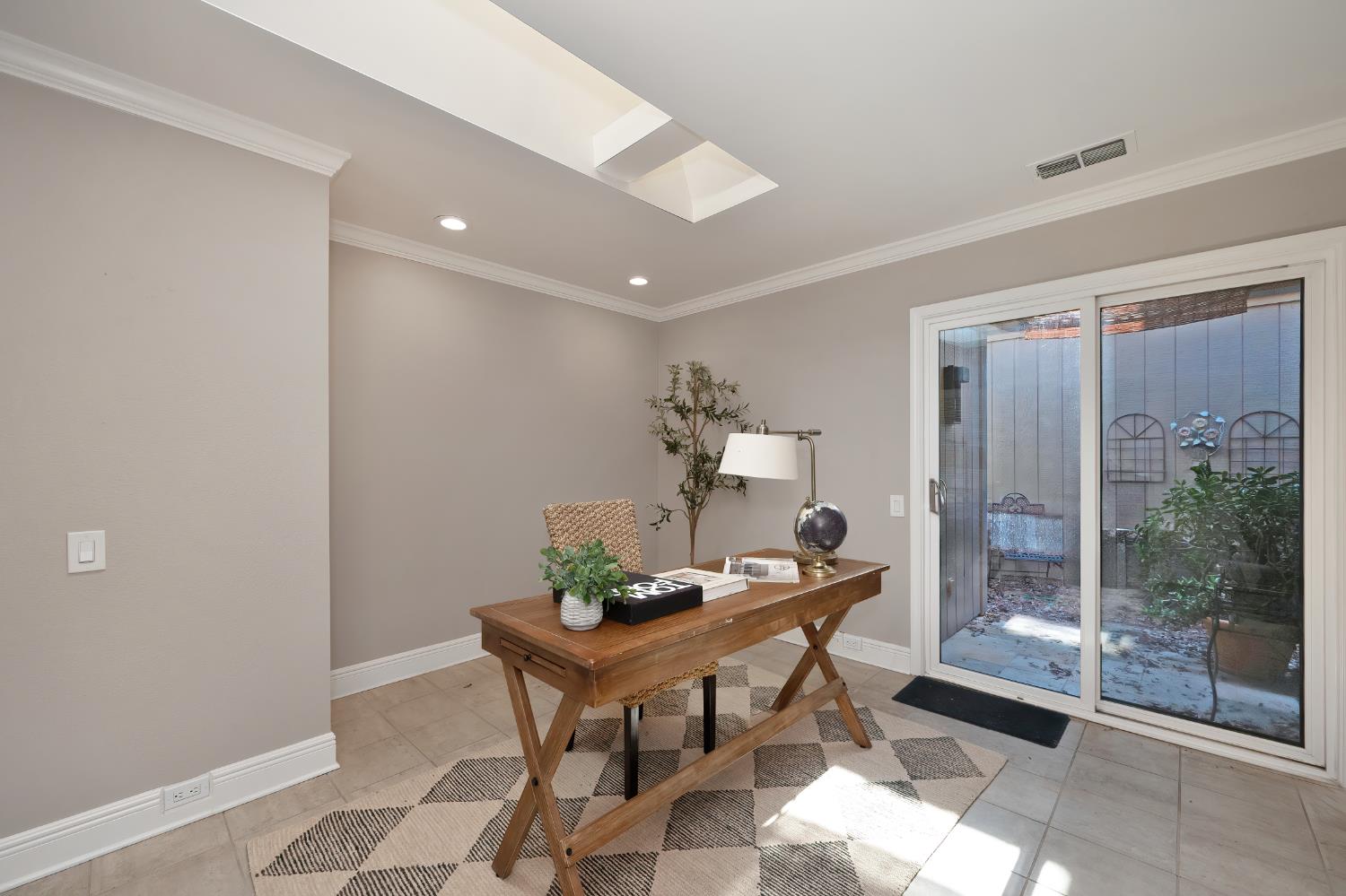 216 East Ranch Road Sacramento, CA 95825 - Photo 21 of 41