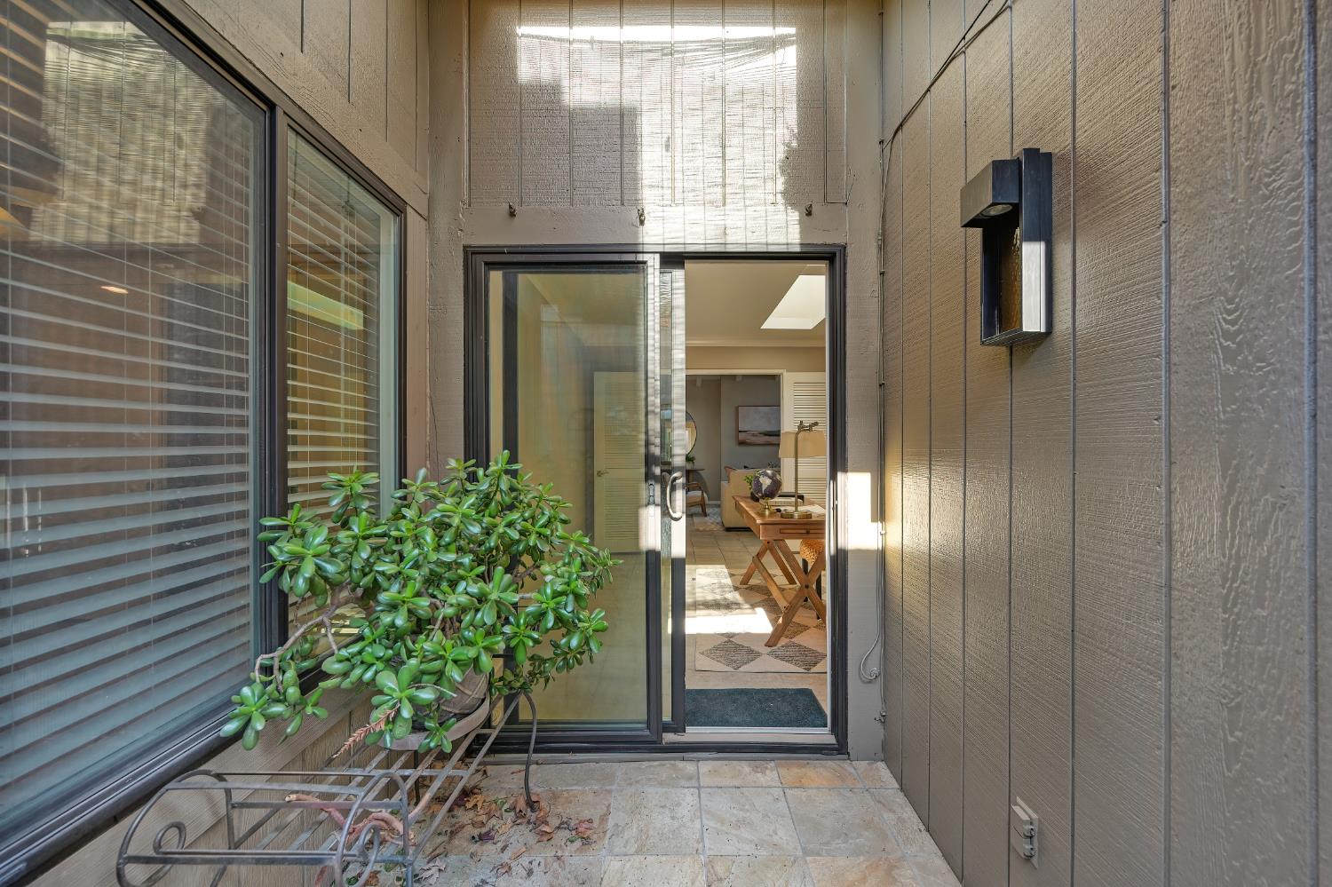 216 East Ranch Road Sacramento, CA 95825 - Photo 35 of 41