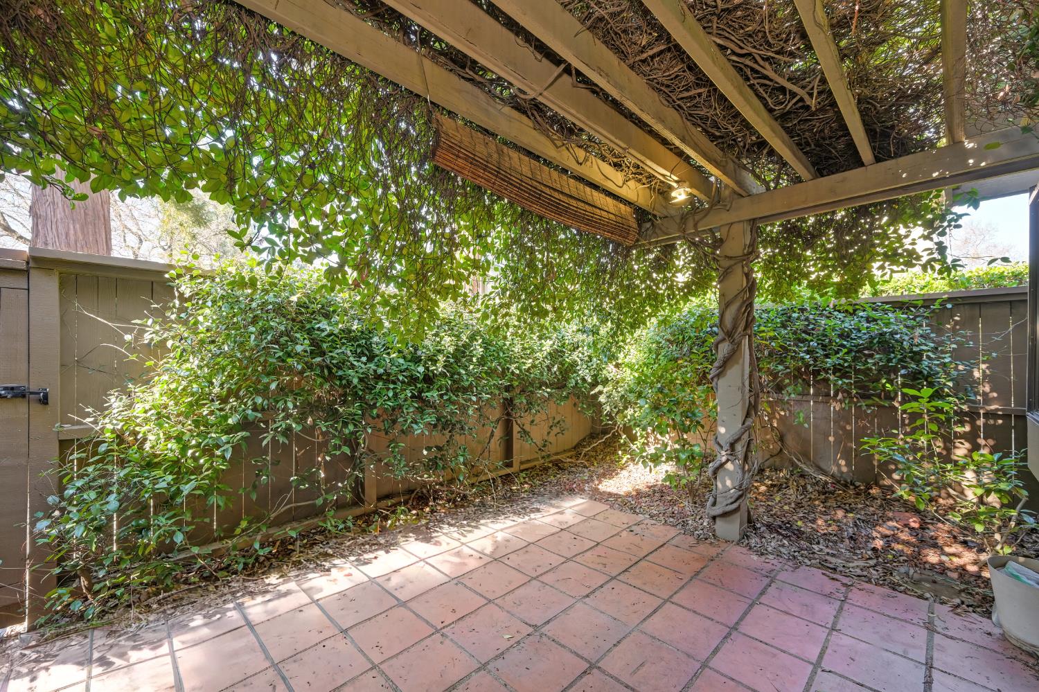 216 East Ranch Road Sacramento, CA 95825 - Photo 36 of 41