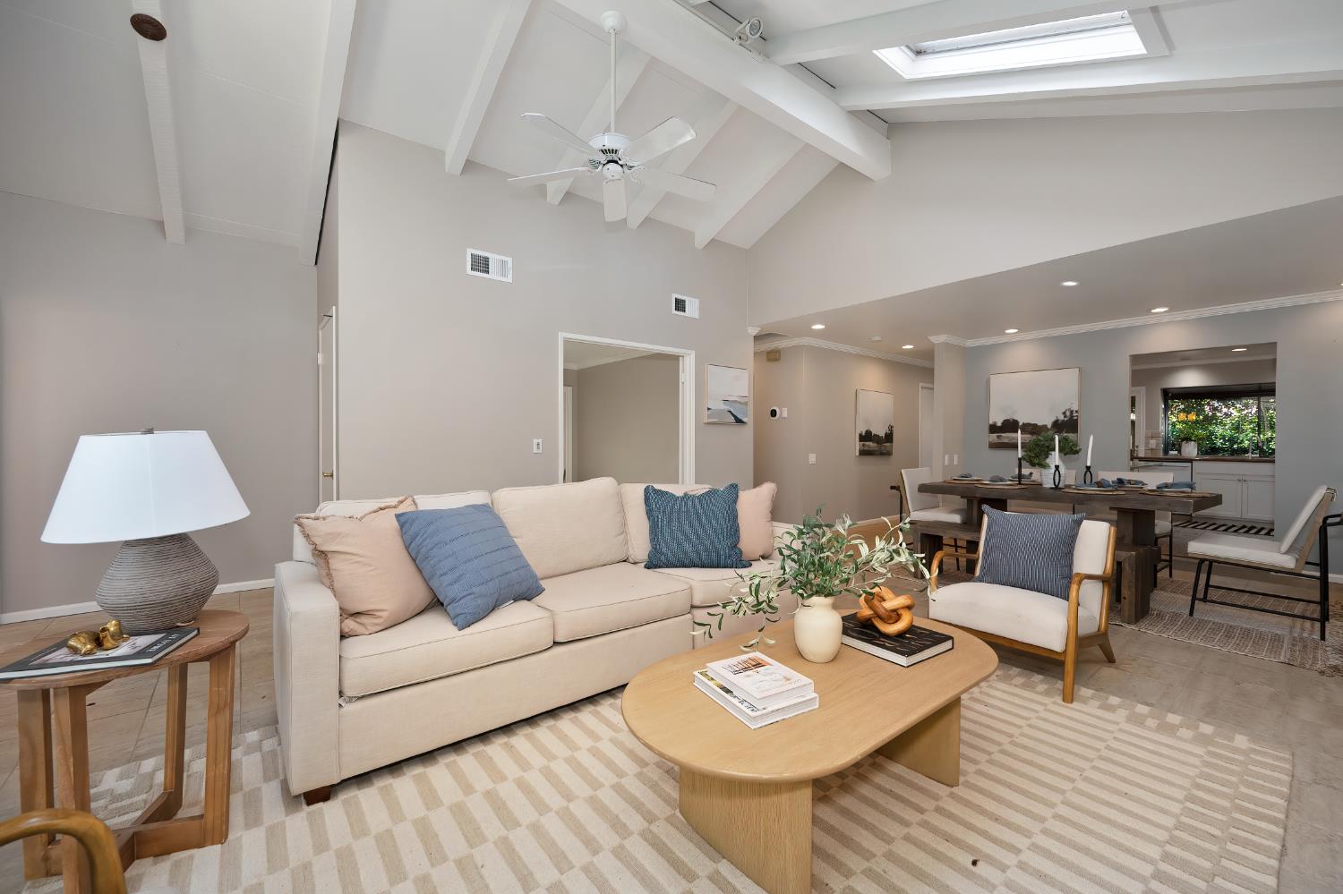 216 East Ranch Road Sacramento, CA 95825 - Photo 6 of 41