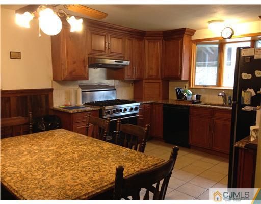 33 Fresh Ponds Road East Brunswick, NJ 08816 - Photo 2 of 16 Gallery Image 2