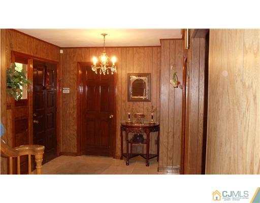 33 Fresh Ponds Road East Brunswick, NJ 08816 - Photo 8 of 16 Gallery Image 8