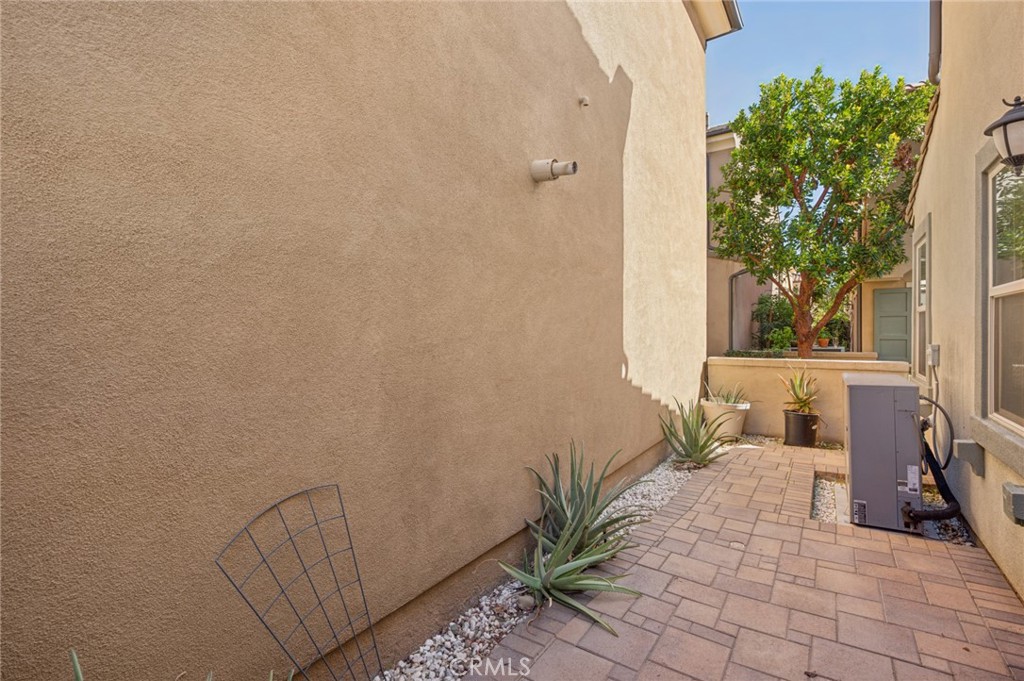 93 Keepsake Irvine, CA 92618 - Photo 23 of 25