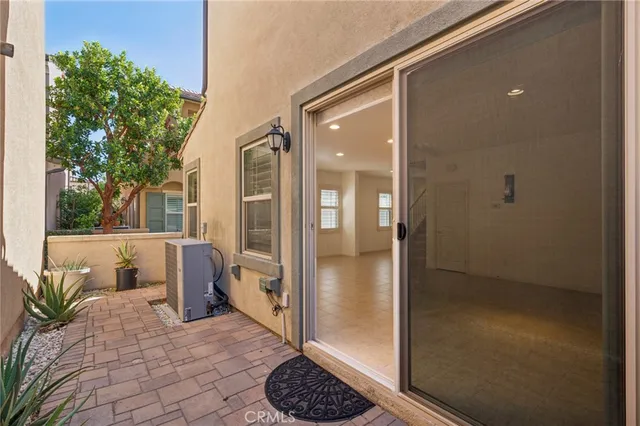 $4,300 | 93 Keepsake, Irvine, CA 92618