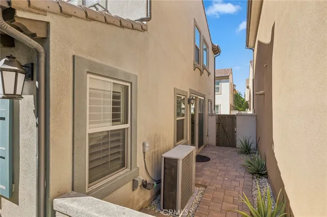 $4,300 | 93 Keepsake, Irvine, CA 92618