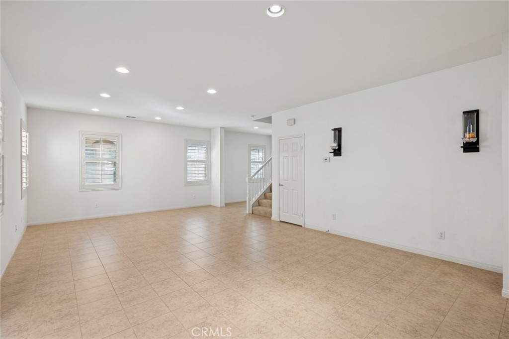 93 Keepsake Irvine, CA 92618 - Photo 6 of 25 a view of an empty room with a window