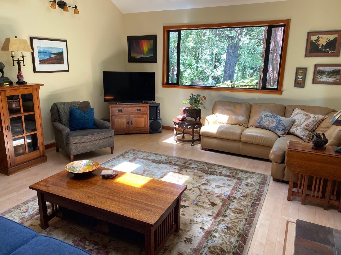175 Robideaux Road Aptos, CA 95003 - Photo 11 of 34 Gallery Image 11