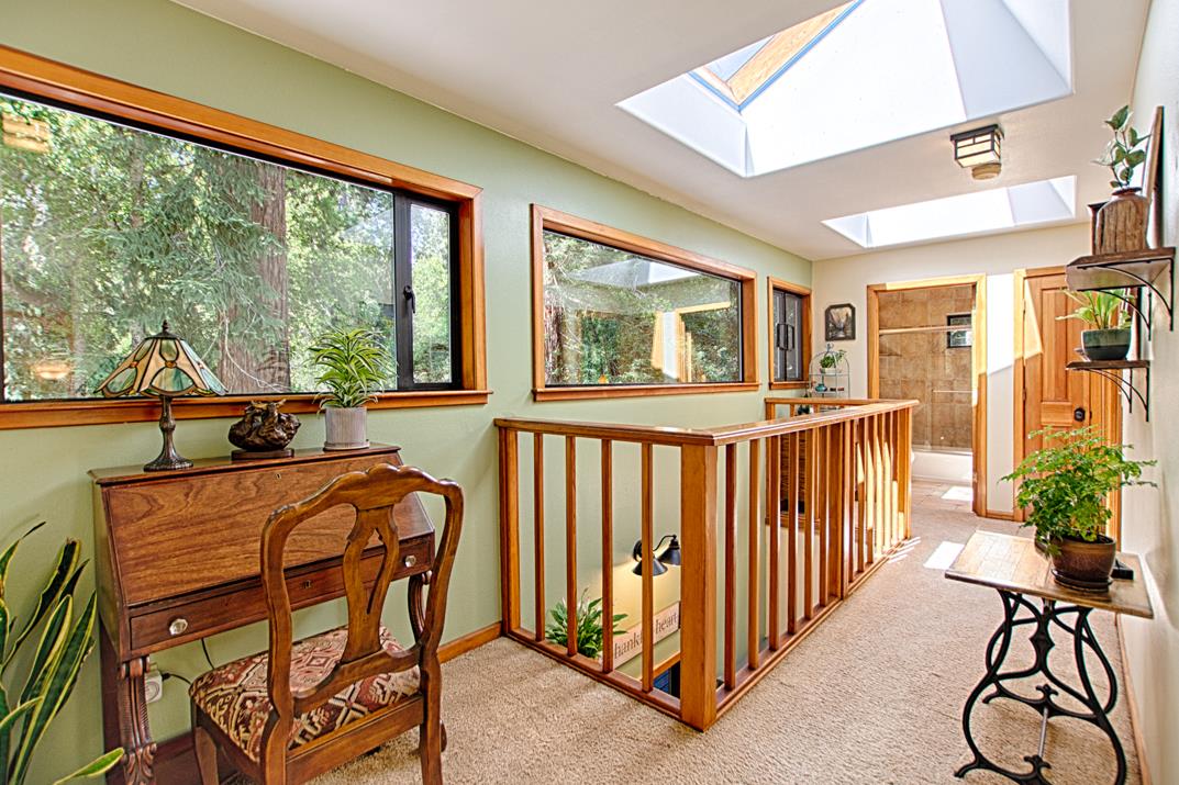 175 Robideaux Road Aptos, CA 95003 - Photo 14 of 34 Gallery Image 14
