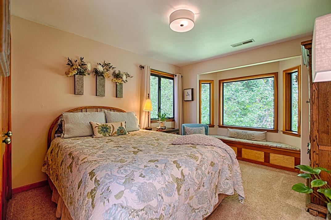 175 Robideaux Road Aptos, CA 95003 - Photo 17 of 34 Gallery Image 17