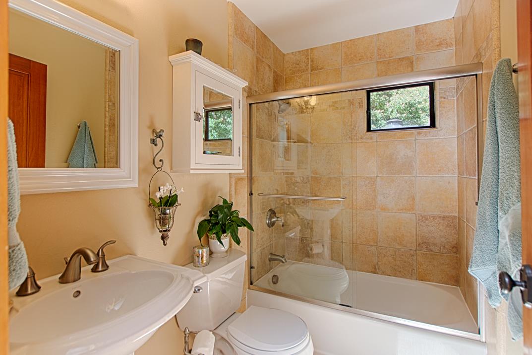 175 Robideaux Road Aptos, CA 95003 - Photo 19 of 34 Gallery Image 19