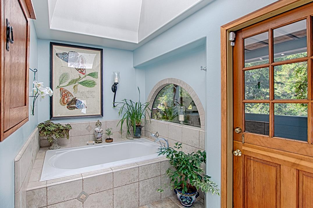 175 Robideaux Road Aptos, CA 95003 - Photo 20 of 34 Gallery Image 20