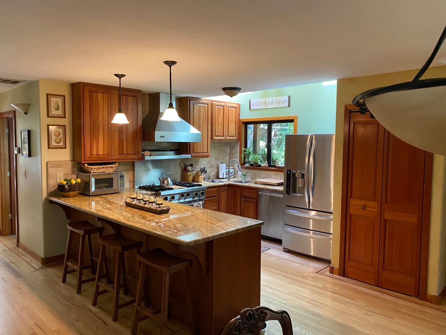 175 Robideaux Road Aptos, CA 95003 - Photo 6 of 34 Gallery Image 6