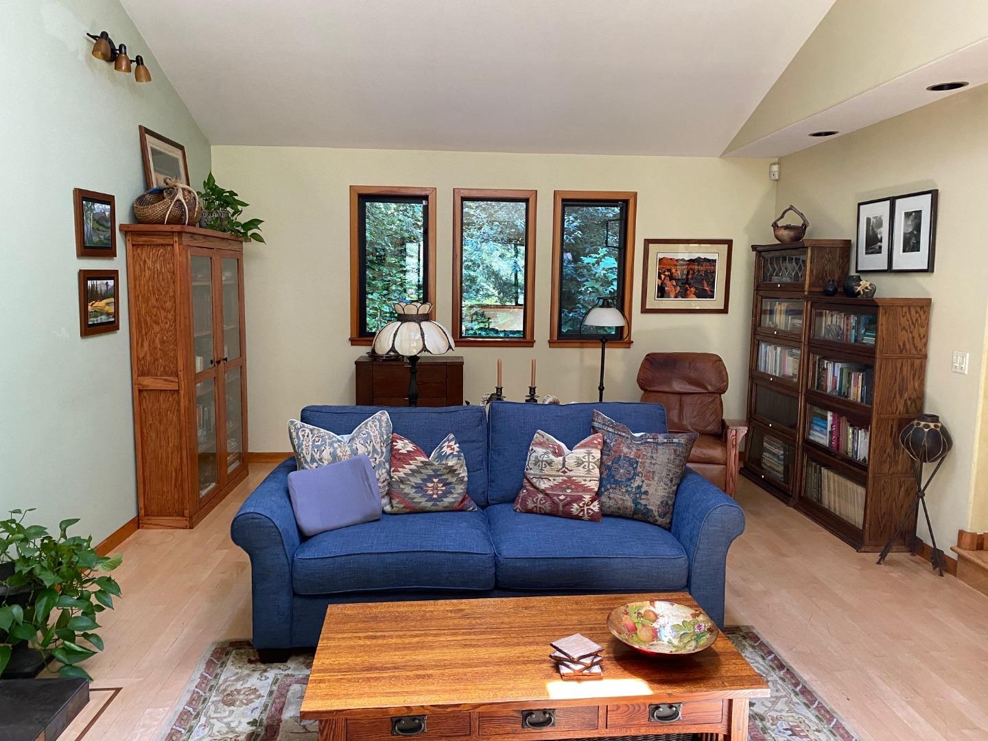 175 Robideaux Road Aptos, CA 95003 - Photo 10 of 34 Gallery Image 10
