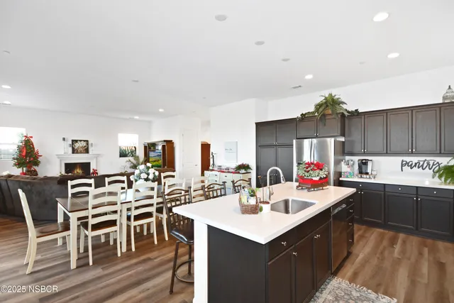 $925,000 | 813 Skyview Lane, Santa Maria, CA 93455