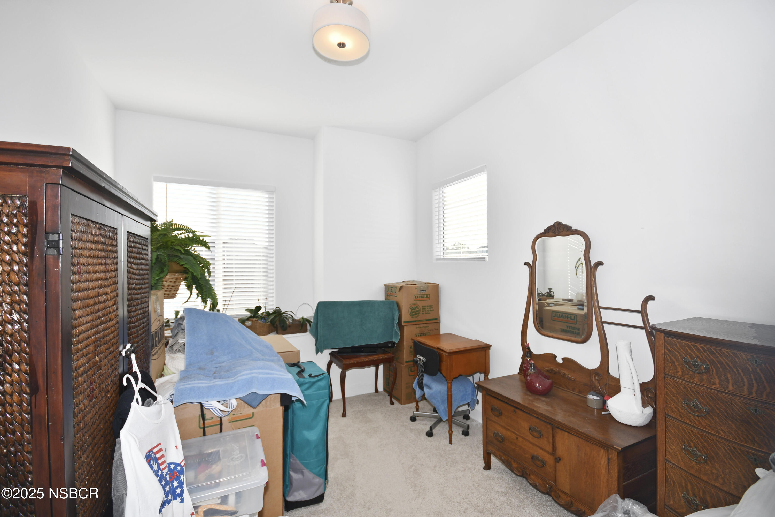 813 Skyview Lane Santa Maria, CA 93455 - Photo 29 of 49 a living room with furniture