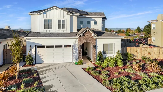 $925,000 | 813 Skyview Lane, Santa Maria, CA 93455