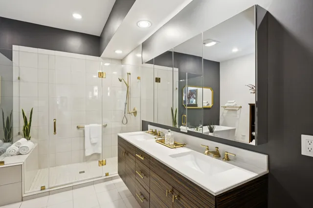 $1,050,000 | 4964 Post Oak Timber Drive, Houston, TX 77056