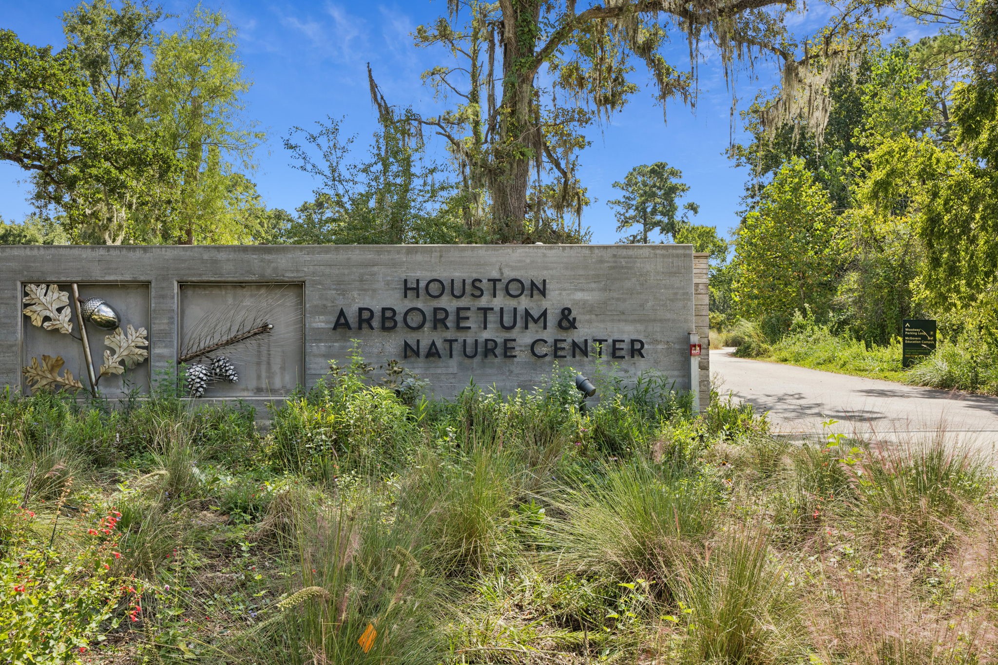 4964 Post Oak Timber Drive Houston, TX 77056 - Photo 42 of 48 The Houston Arboretum & Nature Center is a 155-acre urban sanctuary located on the western edge of Memorial Park. This peaceful retreat offers miles of winding trails through forests, meadows, and wetlands, showcasing the rich biodiversity of the Gulf Coast region. Visitors can explore educational exhibits, enjoy guided programs, or simply unwind amidst the sights and sounds of nature.