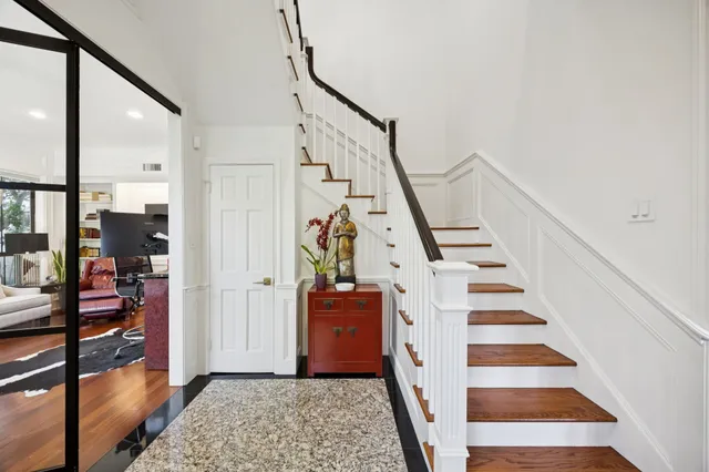 $1,050,000 | 4964 Post Oak Timber Drive, Houston, TX 77056