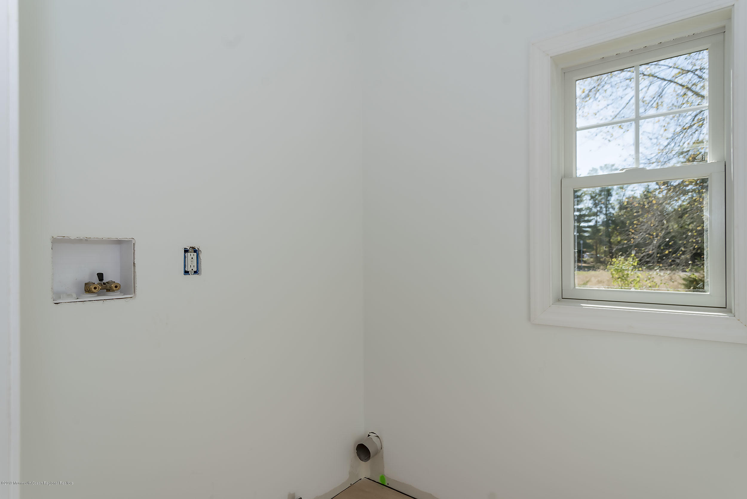 218 Friendship Road Howell, NJ 07731 - Photo 16 of 32 Laundry1