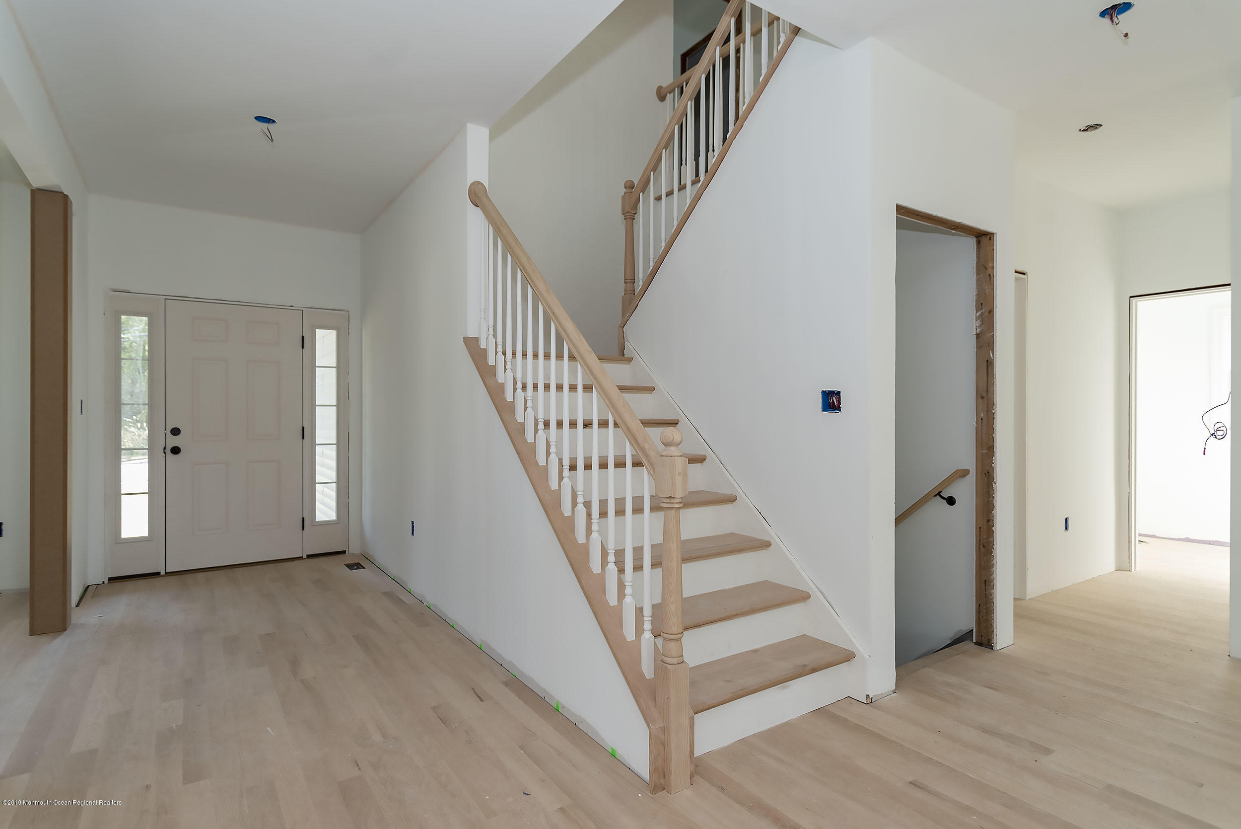 218 Friendship Road Howell, NJ 07731 - Photo 4 of 32 Foyer1