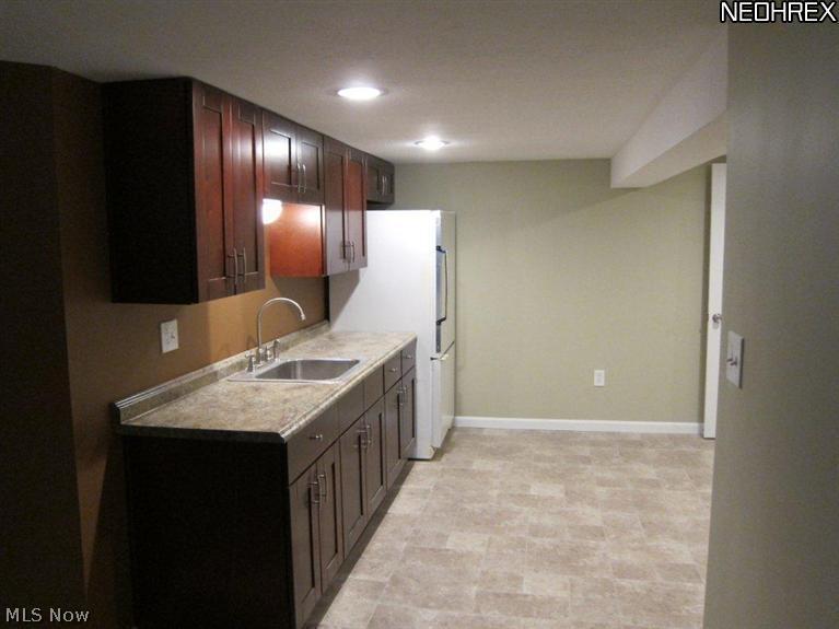 6444 Longridge Road Cleveland, OH 44124 - Photo 8 of 18