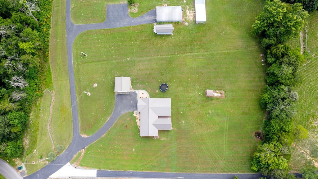 310 Weese Road Southeast Old Fort, TN 37362 - Photo 6 of 39 Gallery Image 6