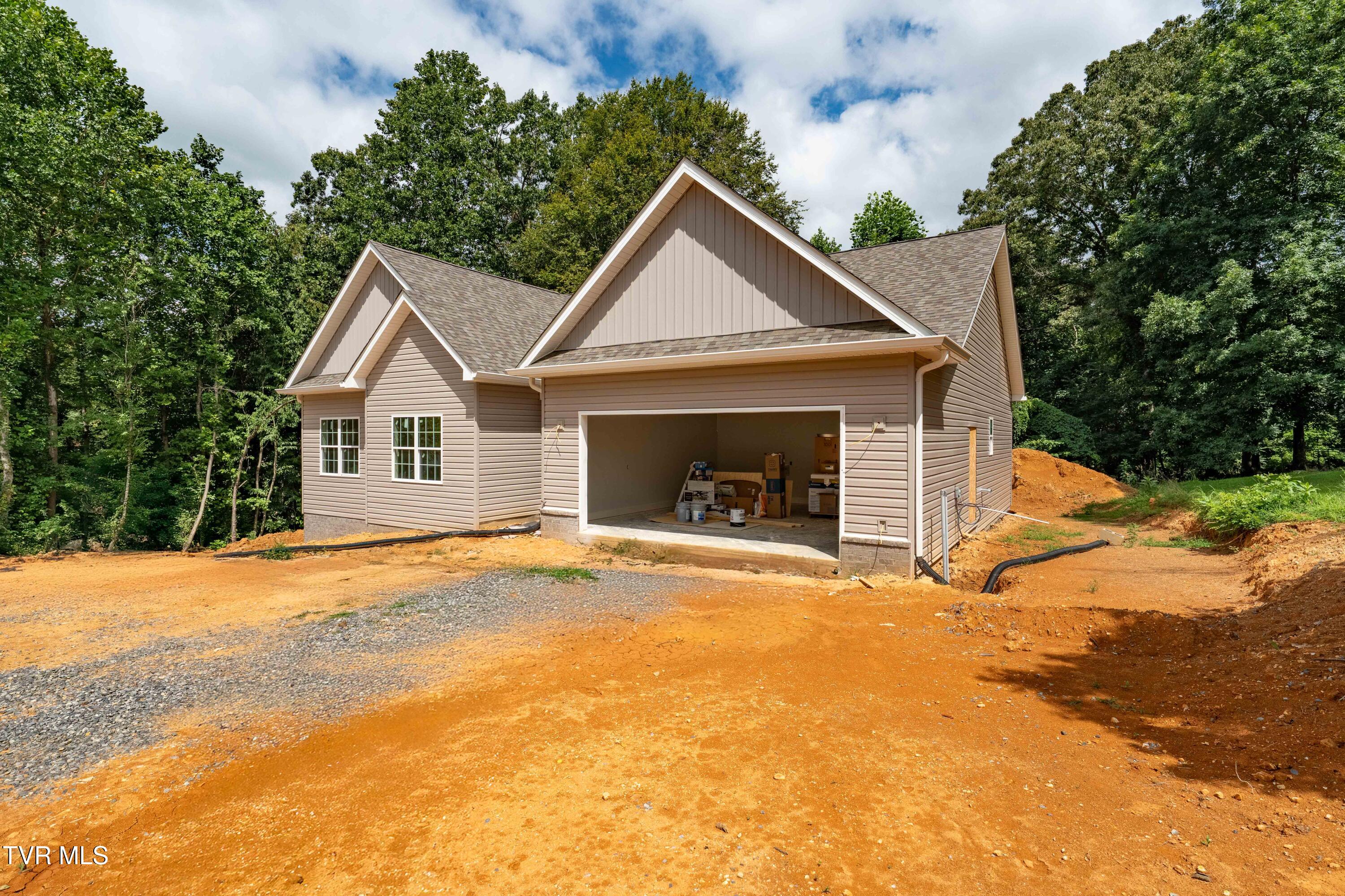 161 Cochran Road Jonesborough, TN 37659 - Photo 3 of 40 161 Chochran Rd (2 of 40)