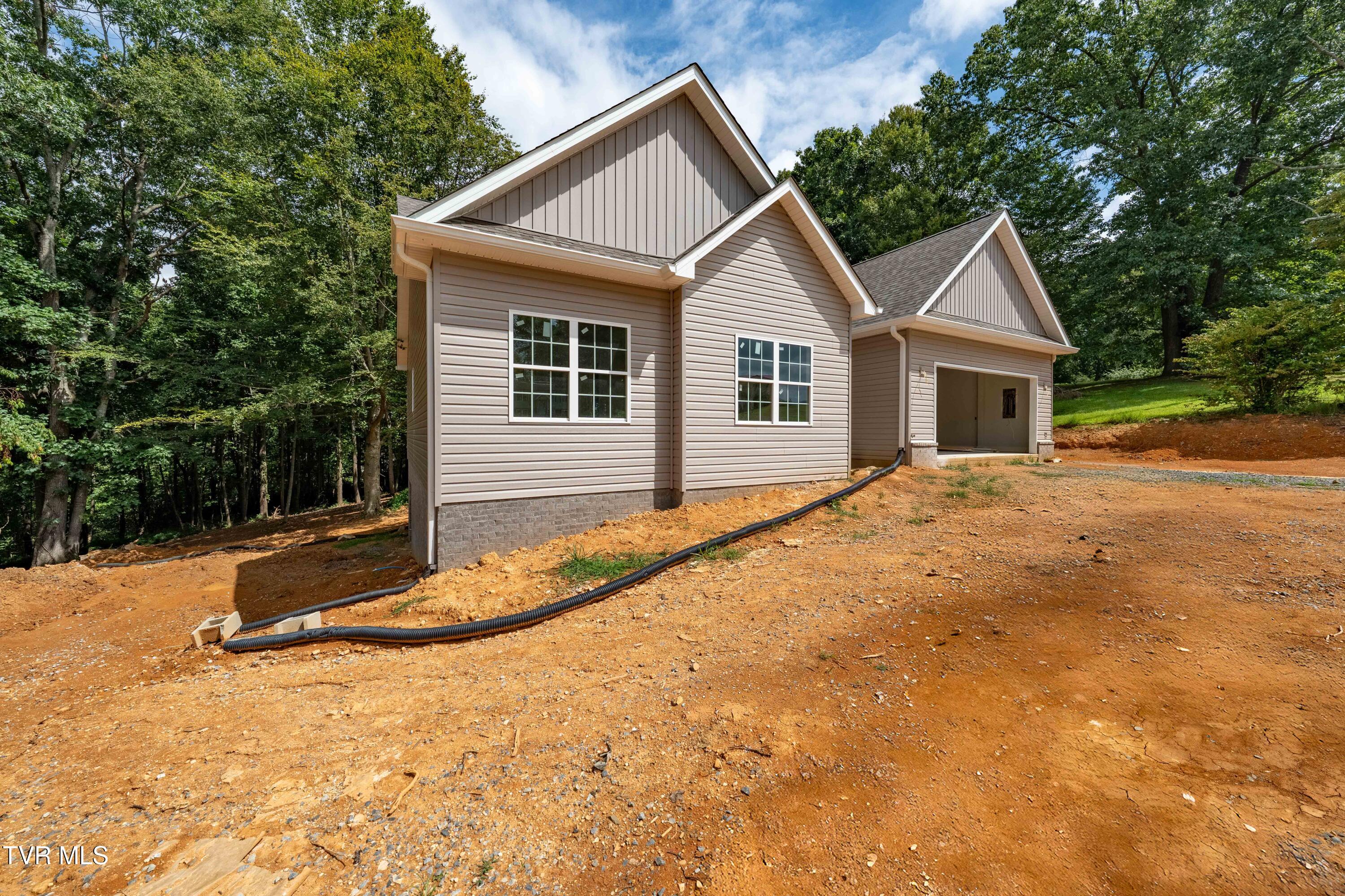 161 Cochran Road Jonesborough, TN 37659 - Photo 4 of 40 161 Chochran Rd (3 of 40)