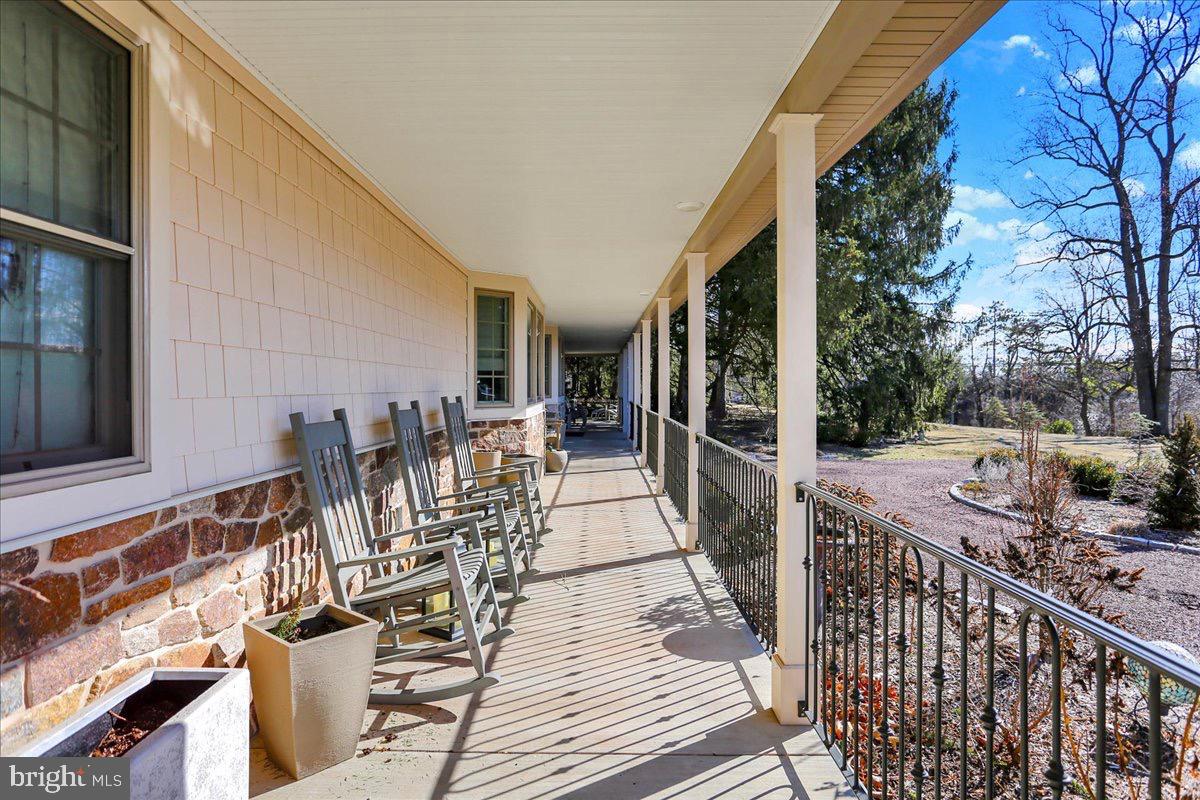 338 Candy Road Mohnton, PA 19540 - Photo 4 of 63