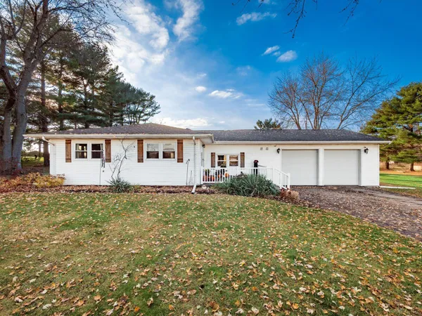 $345,000 | 8011 Ruffner Road Northeast, Baltimore, OH 43105