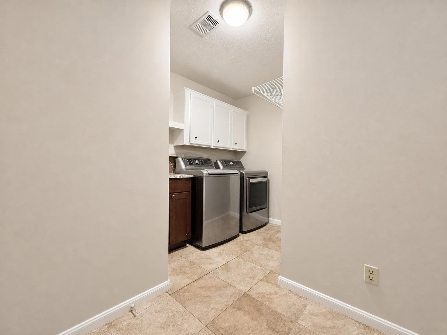 1747 Burning Tree Road Houston, TX 77339 - Photo 20 of 26 Gallery Image 20