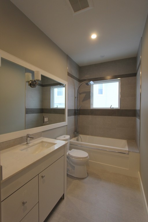 202 Rawson Road, Unit 2 Brookline, MA 02445 - Photo 9 of 10