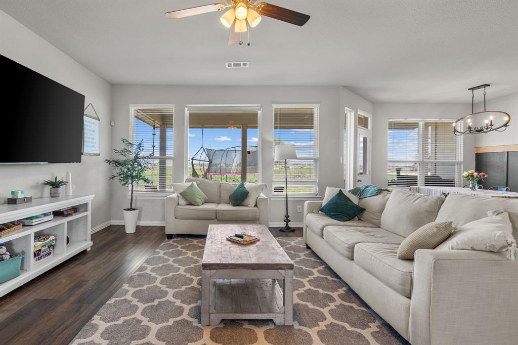 134 Stone Cyn Drive Rhome, TX 76078 - Photo 16 of 39