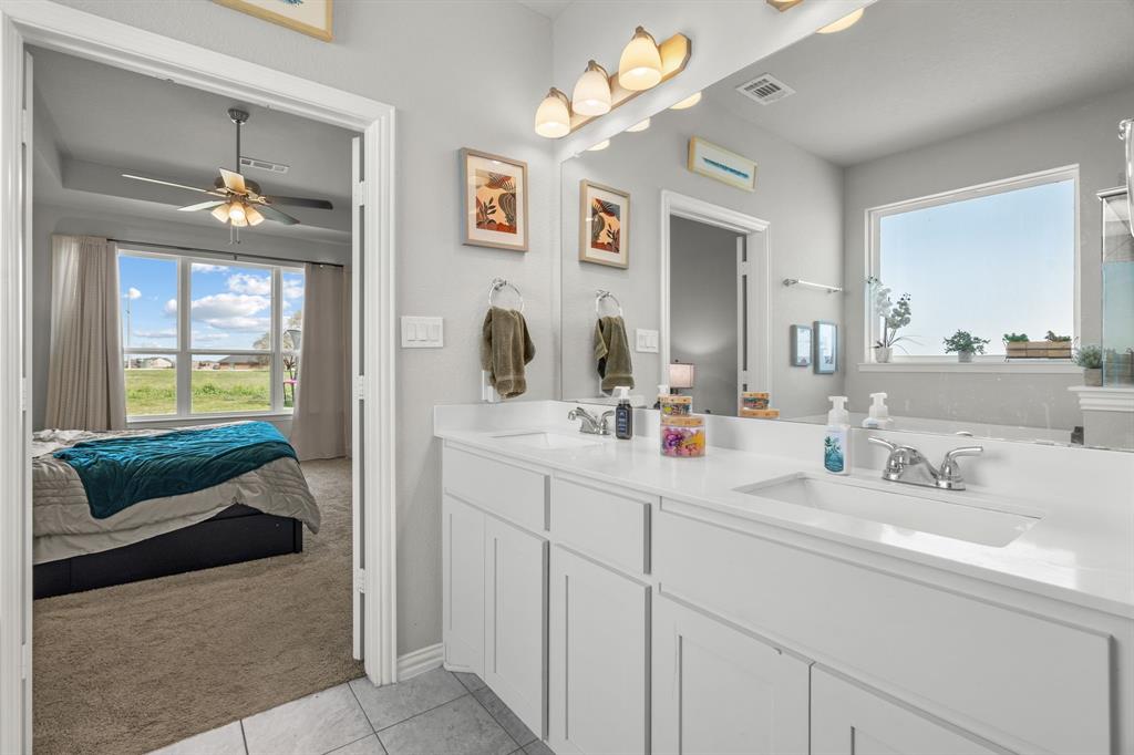 134 Stone Cyn Drive Rhome, TX 76078 - Photo 31 of 39