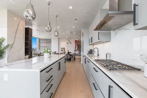 $3,495,000 | 1711 Allen Parkway, Unit 2704, Houston, TX 77019