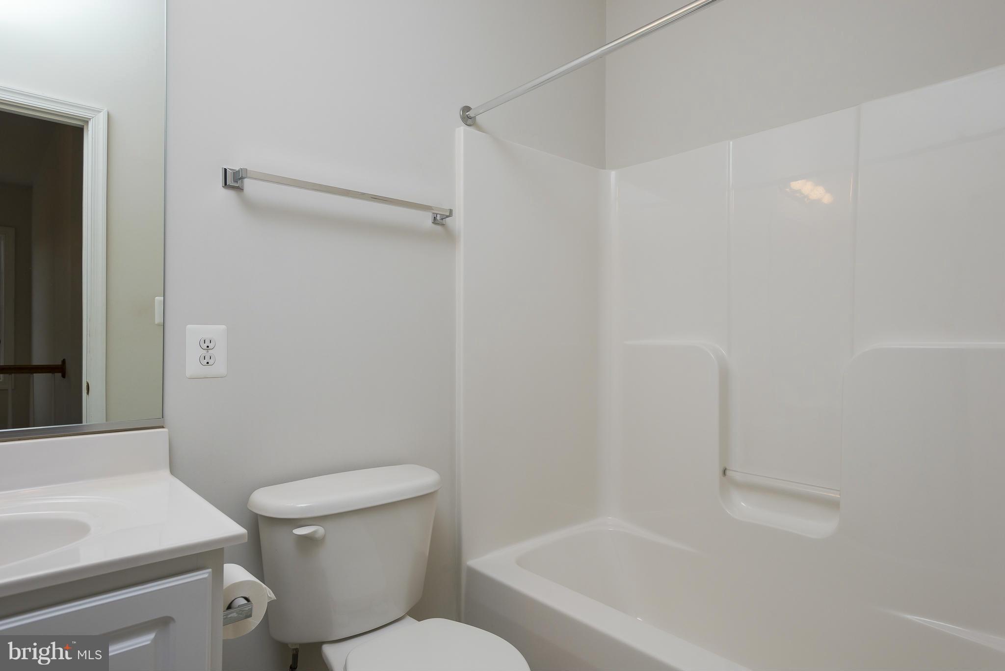 599 Londontown Road Edgewater, MD 21037 - Photo 24 of 30 Bathroom 2