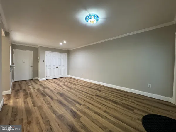 $345,000 | 5812 Royal Ridge Drive, Unit C, Springfield, VA 22152